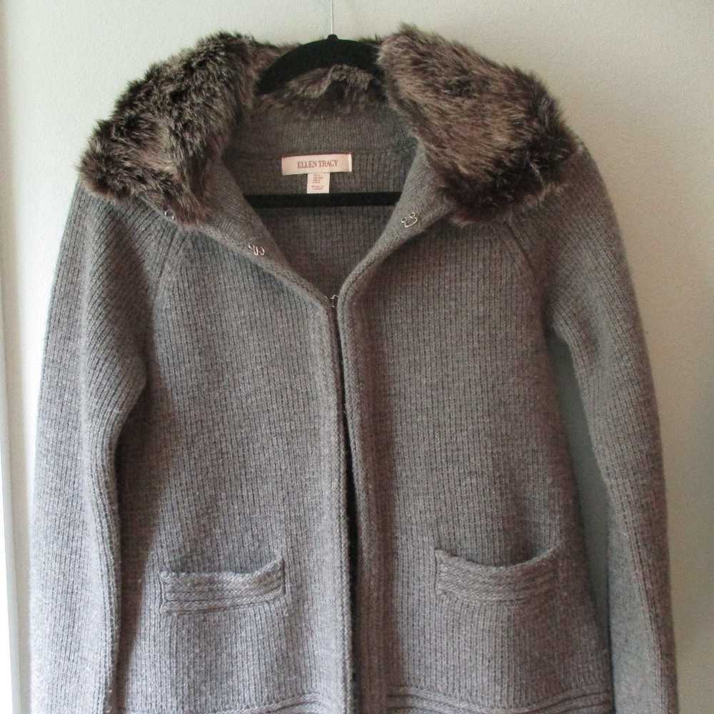 Ellen Tracy Gray Coat with Removable Faux Fur Neck